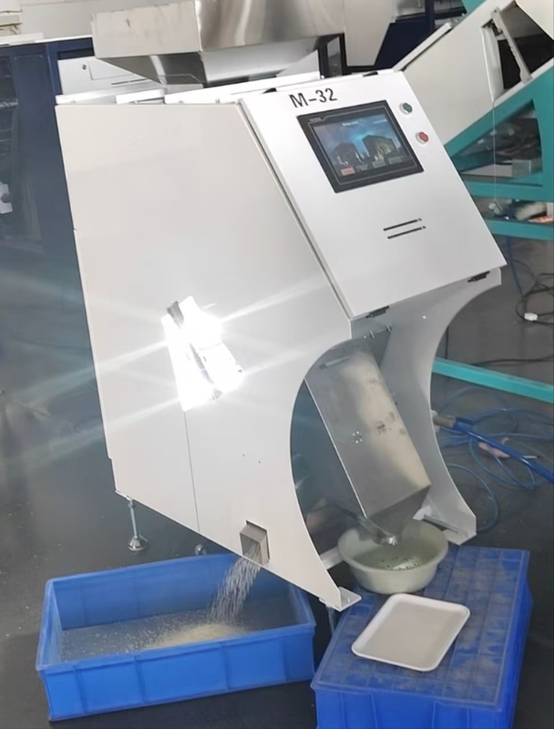 500 kg/uur capaciteit mini rijst CCD kleur sorteermachine met 32 ejectors